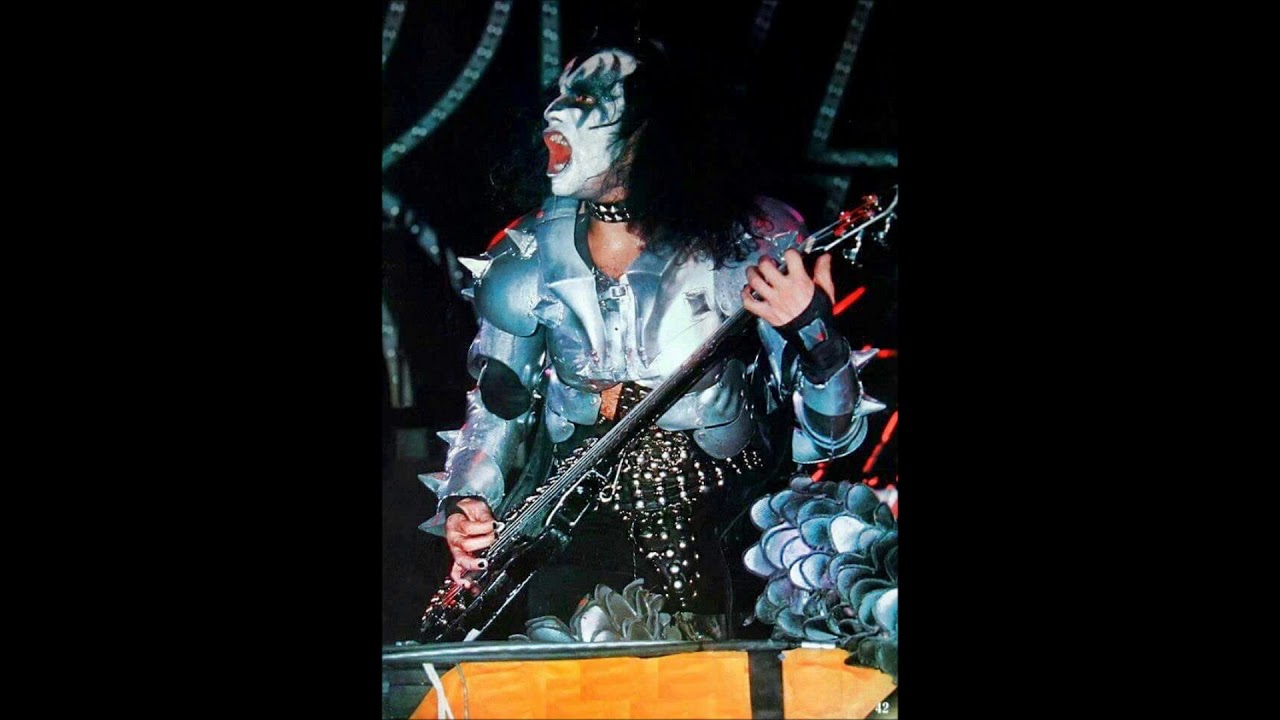 KISS - God of Thunder  (Raw - No Sound Effects)