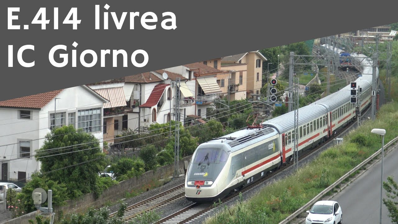 E.414 in livrea Intercity Giorno in arrivo a Roma