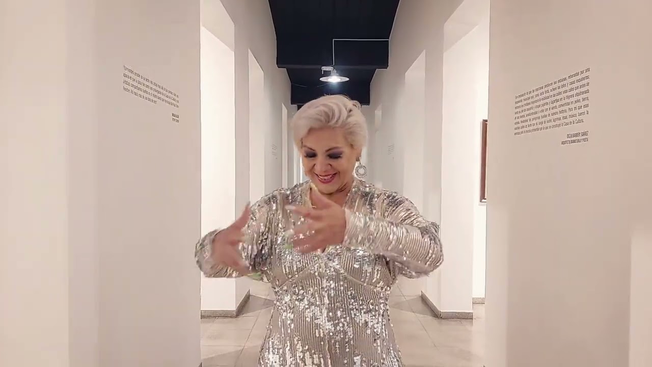 COMO TE AMO SANTA CRUZ - ALENIR ECHEVERRÍA