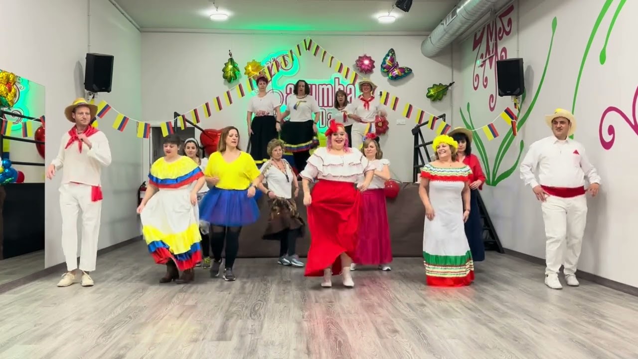 ENCANTO -Carlos Vives- ZUMBA CARNAVALERA