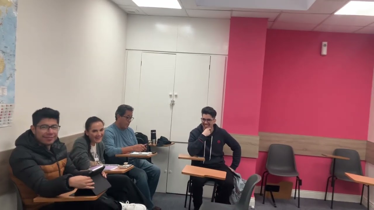 Week 47 (Dogme Course) - Day 5 - Part 3 - AM Class (Teaching Unplugged)