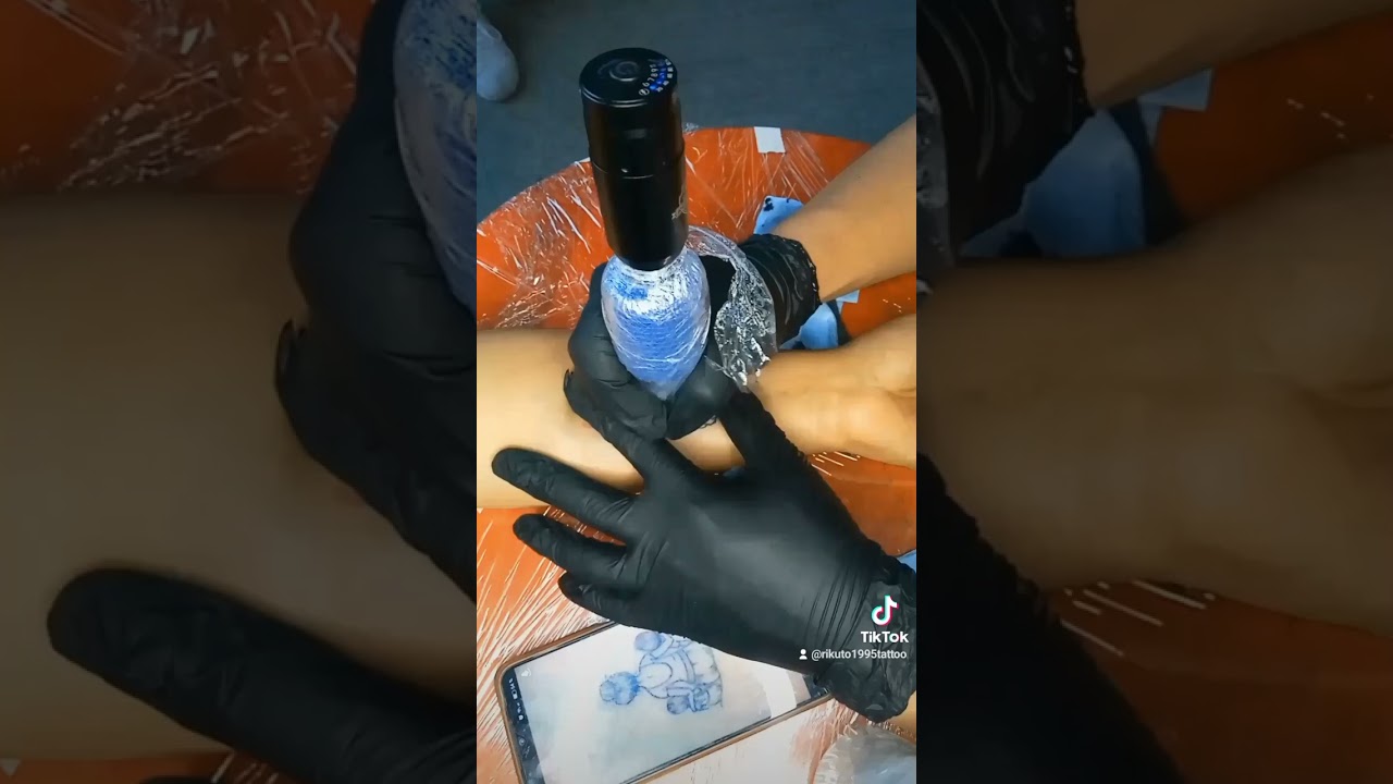 Cuando empezaba a tatuar!