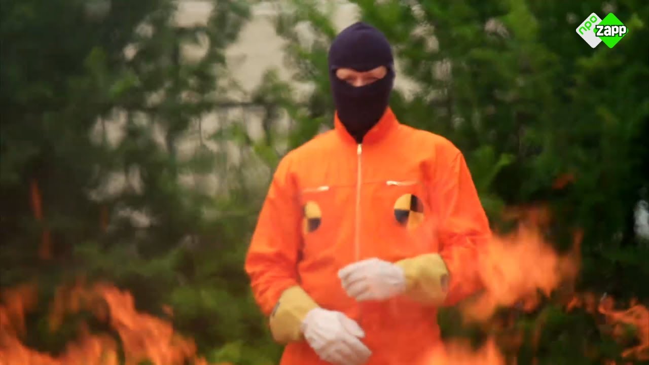 ECHT DOODENG! // Kan Klaas ontsnappen uit een brandend gebouw? - stap 1