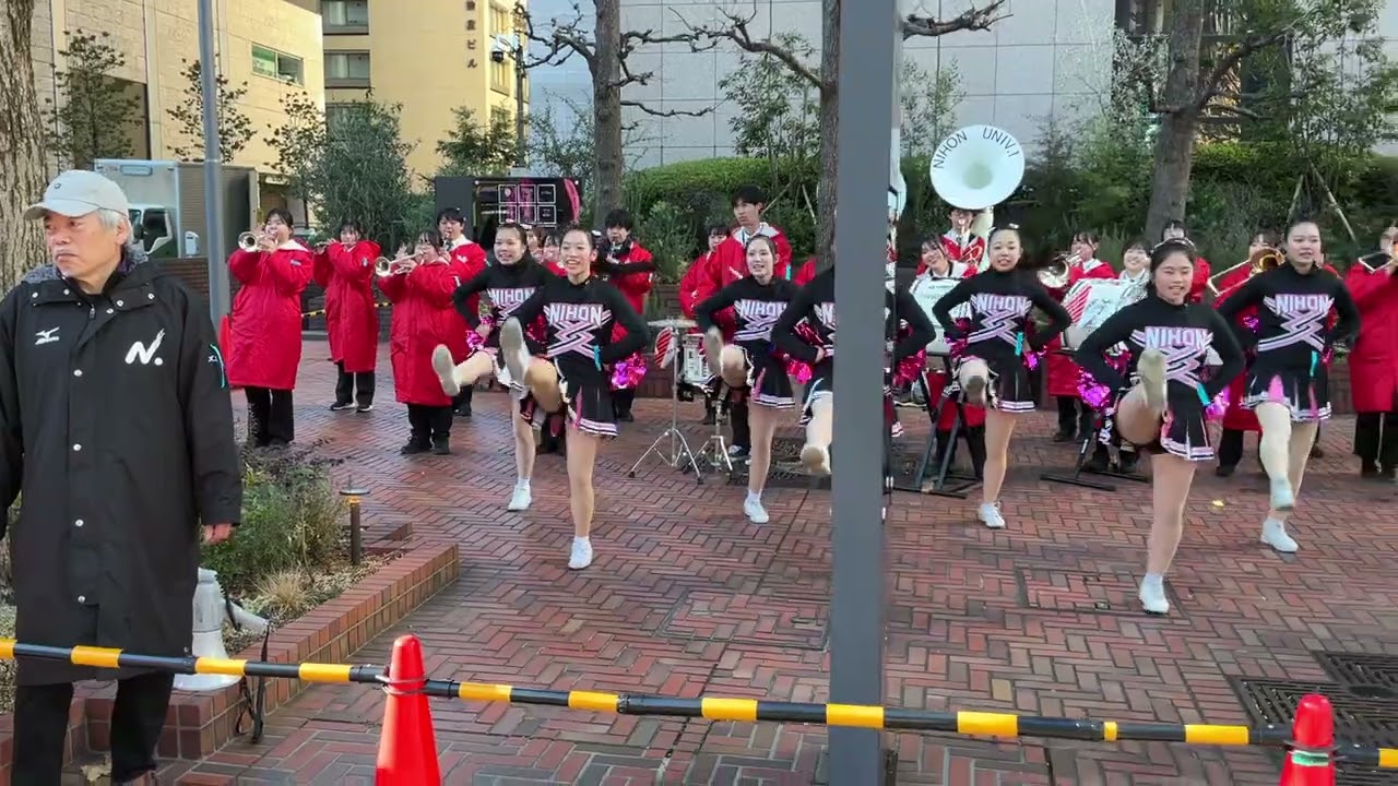 2026/1/3　箱根駅伝　日本大学　復路　吹奏楽研究会　チアリーディング部　日比谷応援その⑥　選手通過