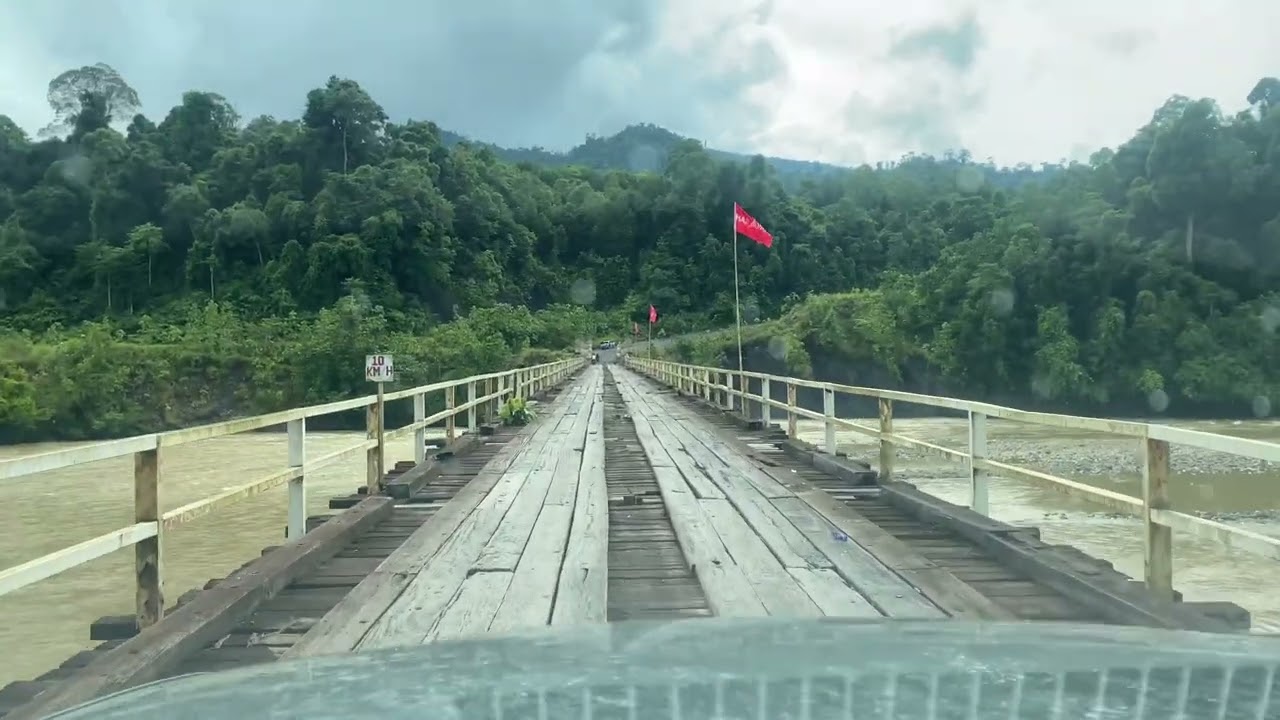 OFFROAD TRIP | ULU BARAM | MIRI | SARAWAK | BORNEO | LANDSLIDE - featuring @ElifEdam