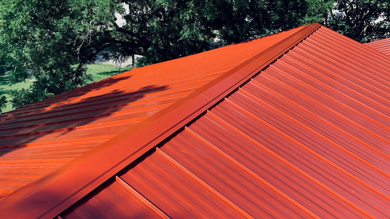 COMO INSTALAR EL RIDGE EN ROOFING DE METAL STANDING SEAM#tips#teaching#roofing#motivation 