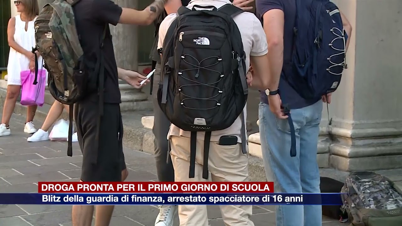 Etg - Dosi di droga pronte per il primo giorno di scuola, spacciatore di 16 anni arrestato