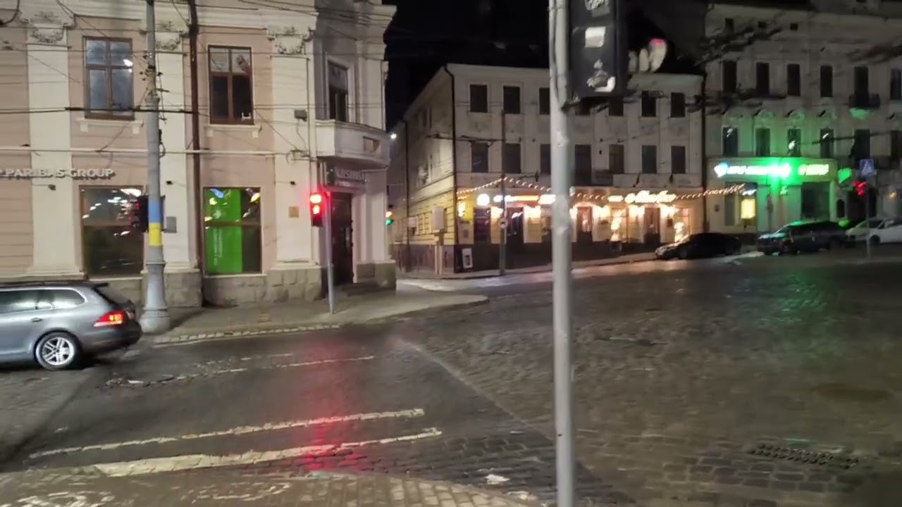 Чернівці де усі люди ?