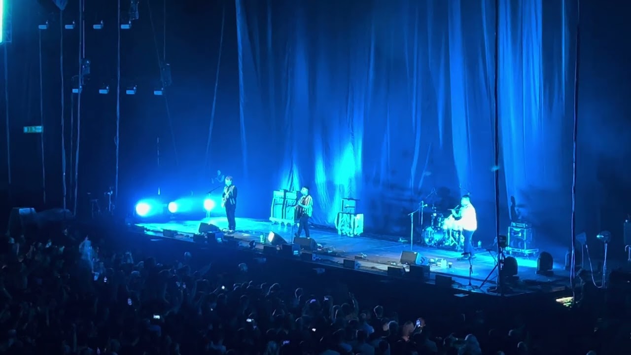 The K&rsquo;s - Hoping Maybe - Sheffield Arena 2023