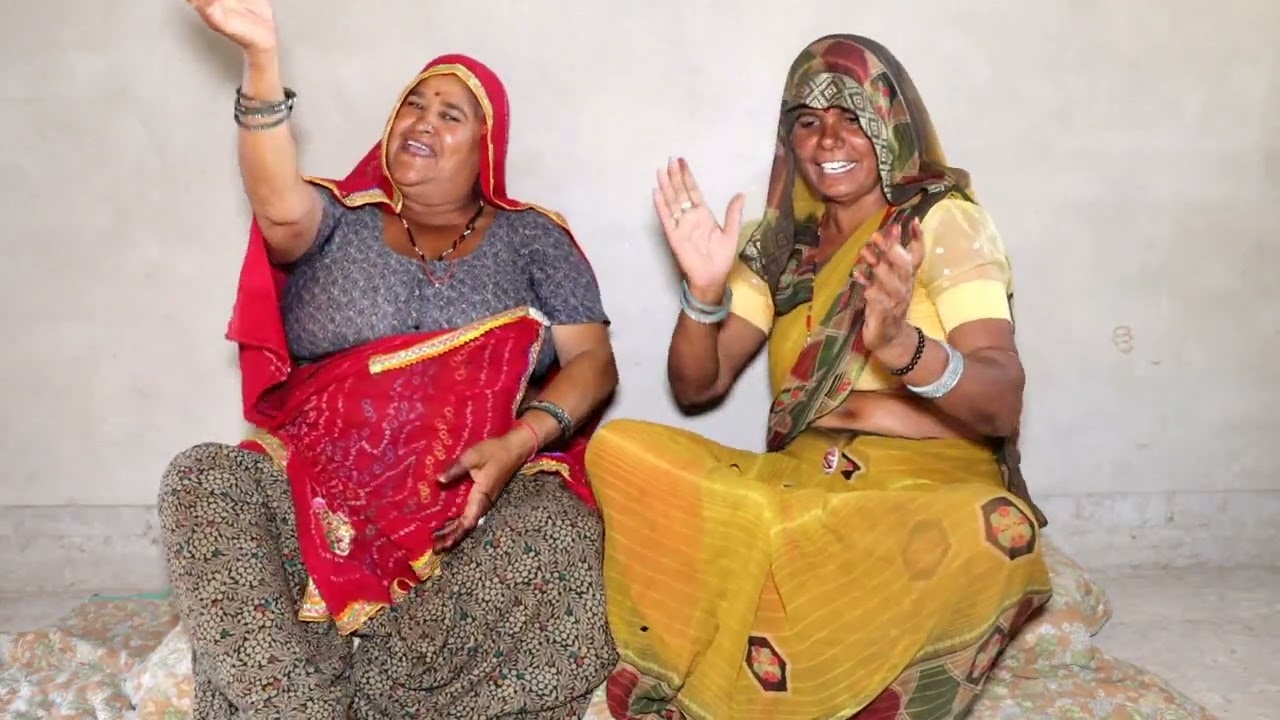 चुनड़ी रंगाई मैया थारे लिए।  राजस्थानी गीत।