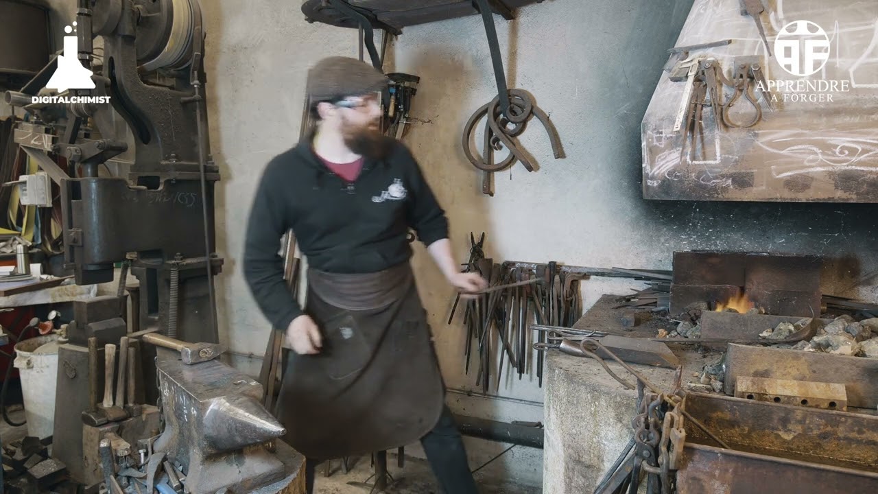 Coutellerie - forger la pointe