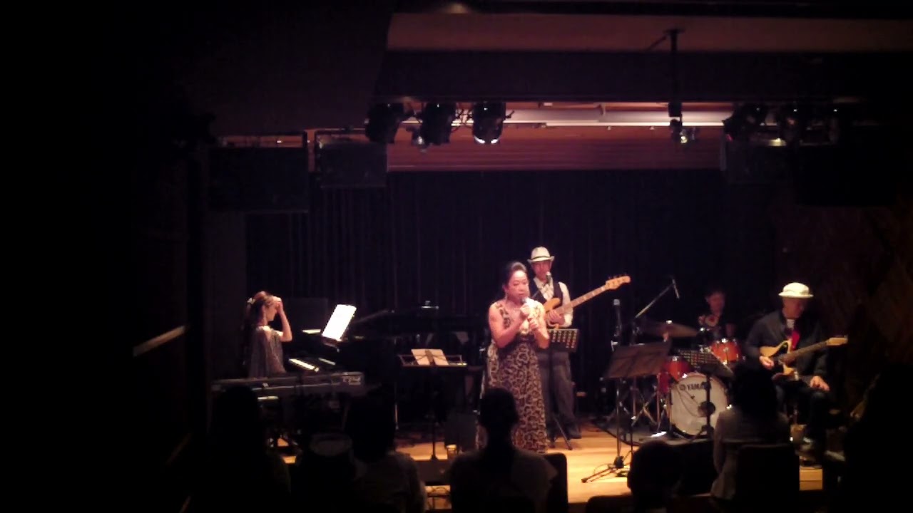 Waka Waku Jazz Band   Live at  Ten-Mado 1st. Stage