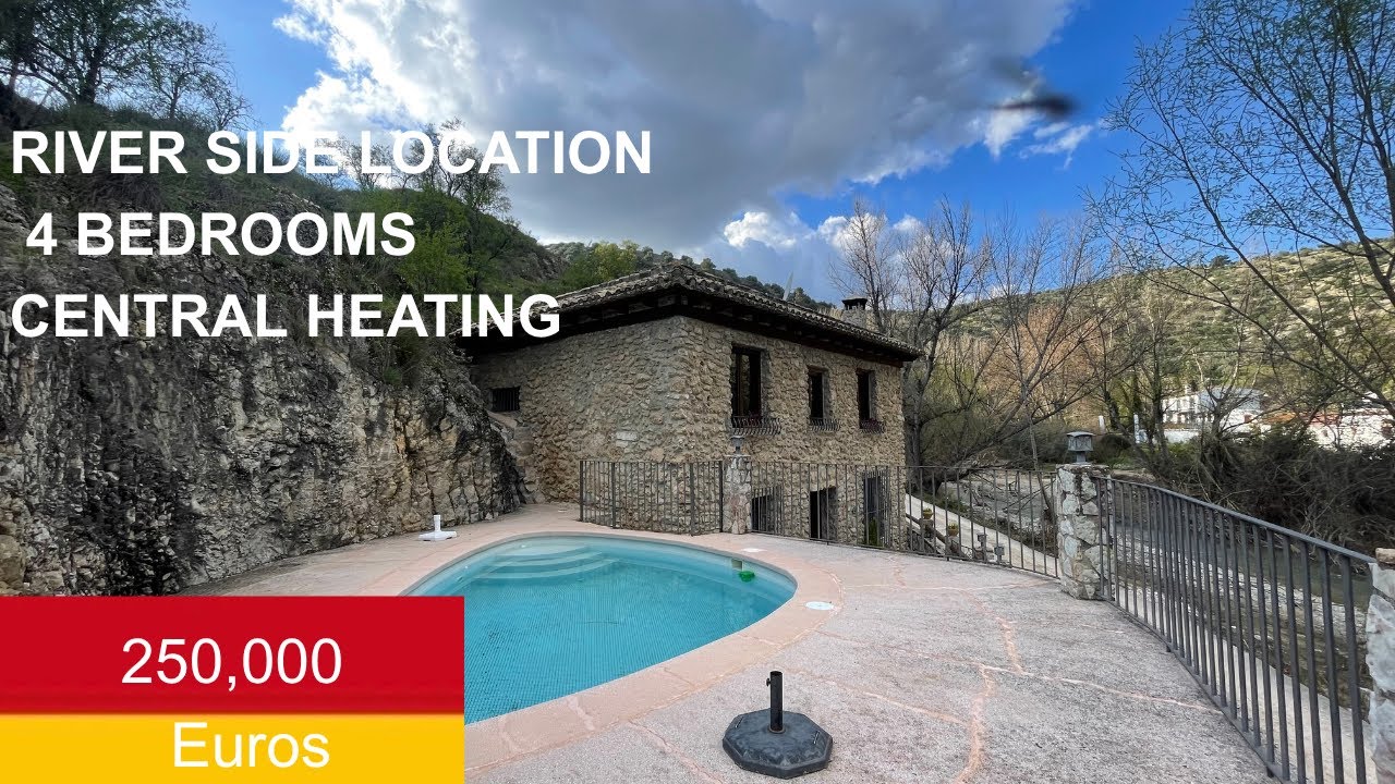 Дом из испанского камня на продажу | Бассейн | Рядом с рекой | 4 спальни