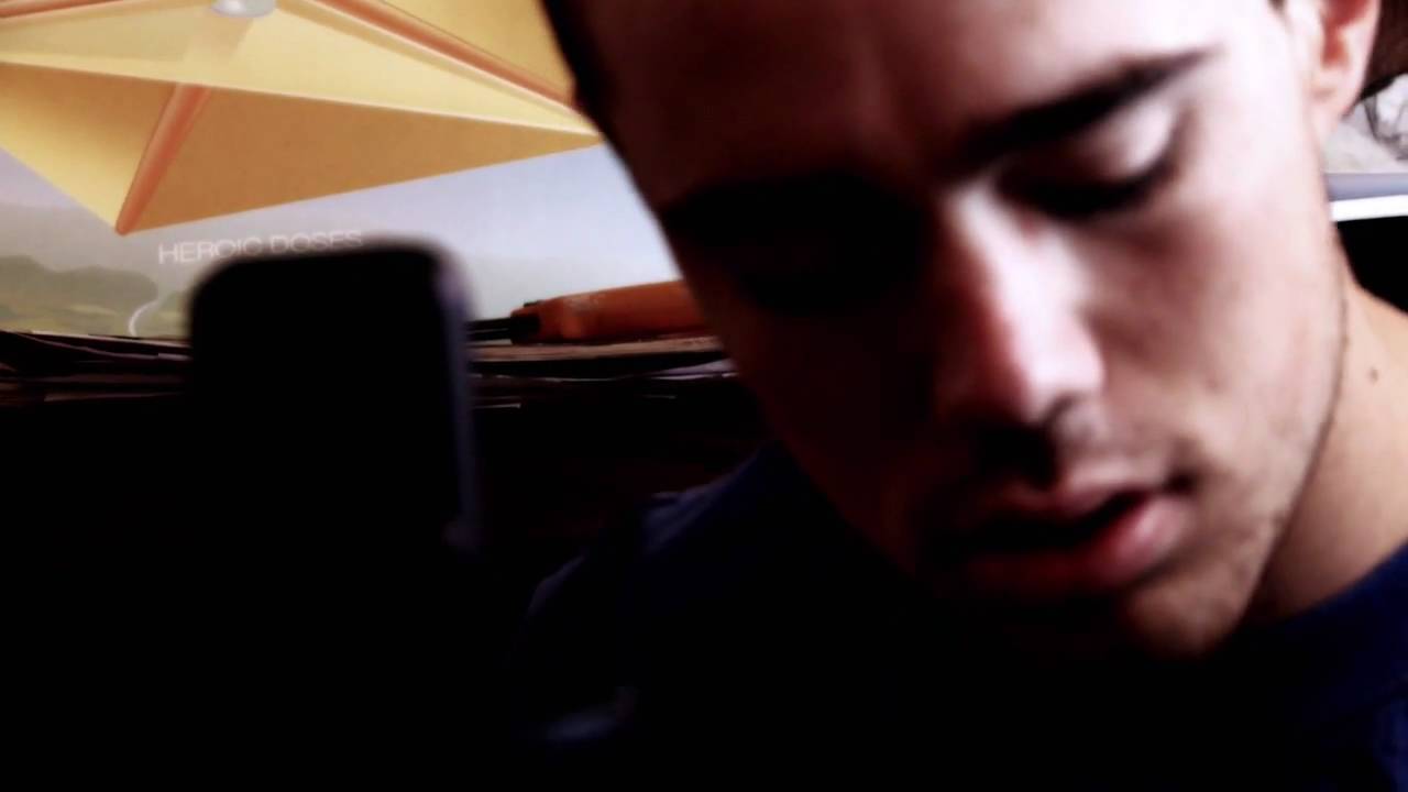 Avi Buffalo - 