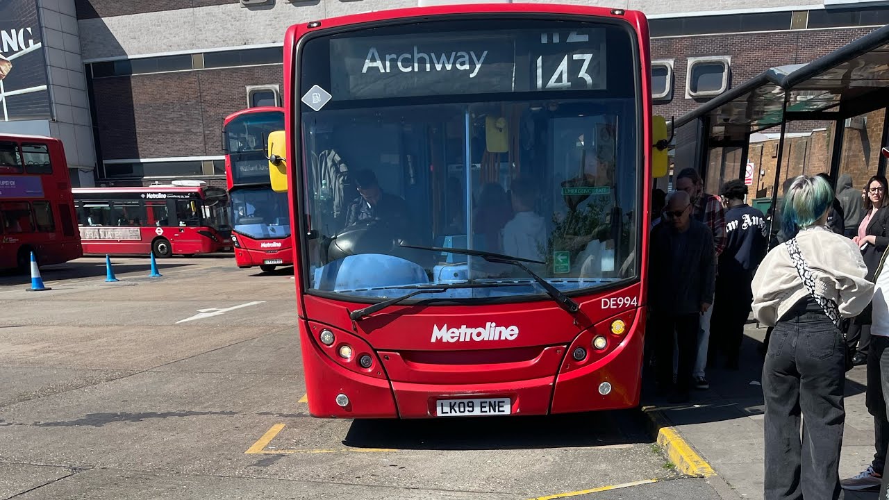 Fast driver:143 to Brent cross From Hendon lane town Brent cross DE994. LK09ENE