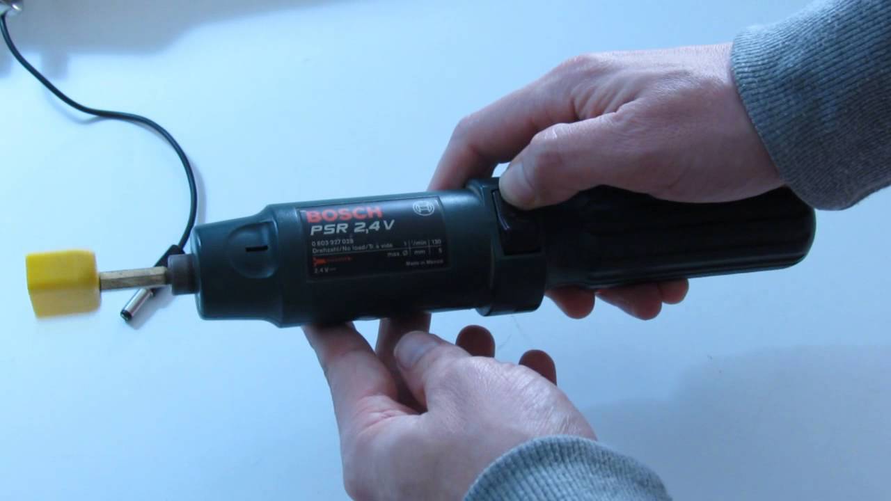 An electric string winder for guitar and bass
