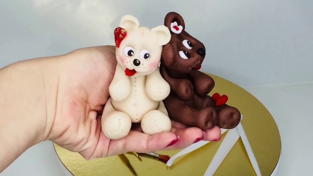 دب 🐻من عجينة اللوز أو عجينة السكر بطريقة جدا بسيطه😊