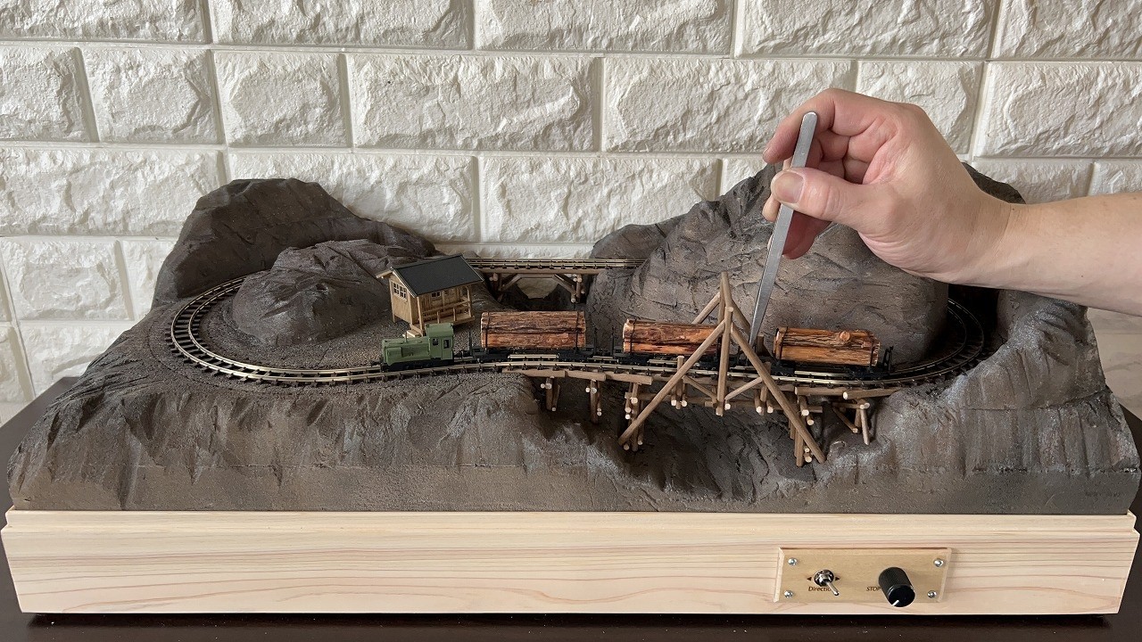 Tiny Logging Railway in the Mountains | 600x300mm Handmade Miniature Diorama Baseboard