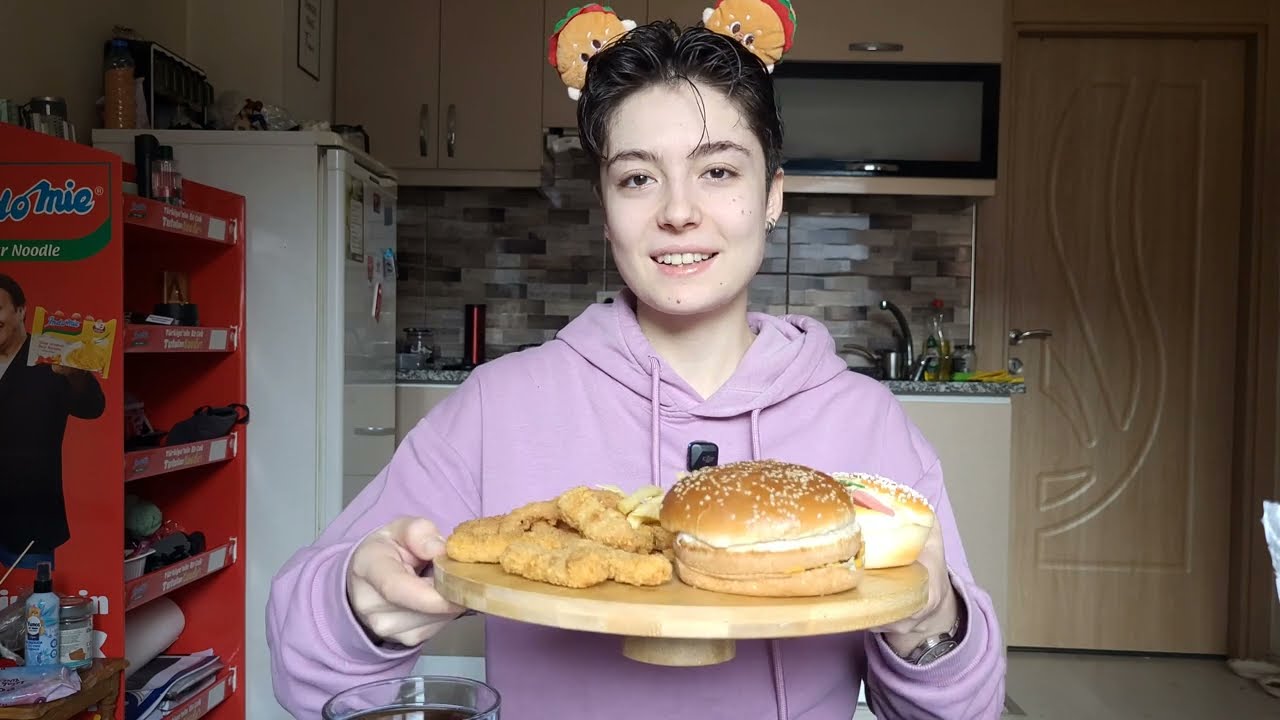 TURKİSH EATİNG- HAMBURGER