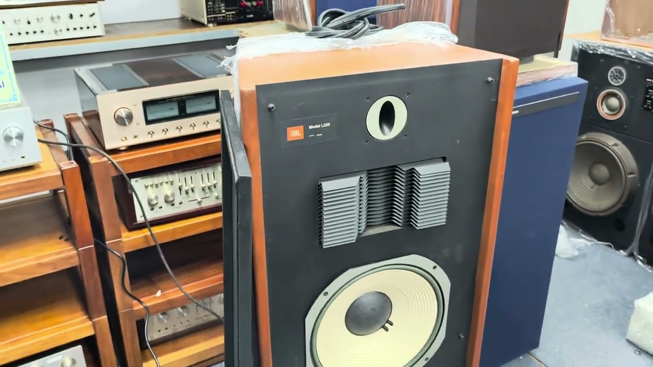 Loa JBL L220 cực chất giá rẻ hơn khá nhiều so với năm ngoái! Hàng khủng mà chất!