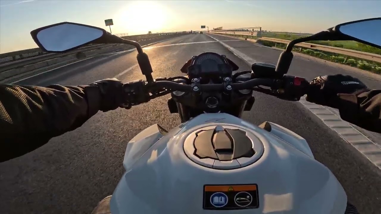 Beginner rider's First Ride and Look with the brand new Kawasaki Z400 2023