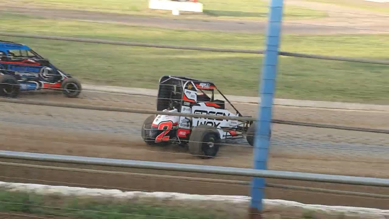 Waikaraka Park Open Wheel meeting Midgets Heat 3 ( part 2 ) technical difficulties 🤣