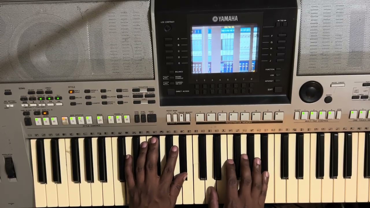 THIS MAJOR SCALES IN ALL KEYS  // PIANO TUTORIALS 