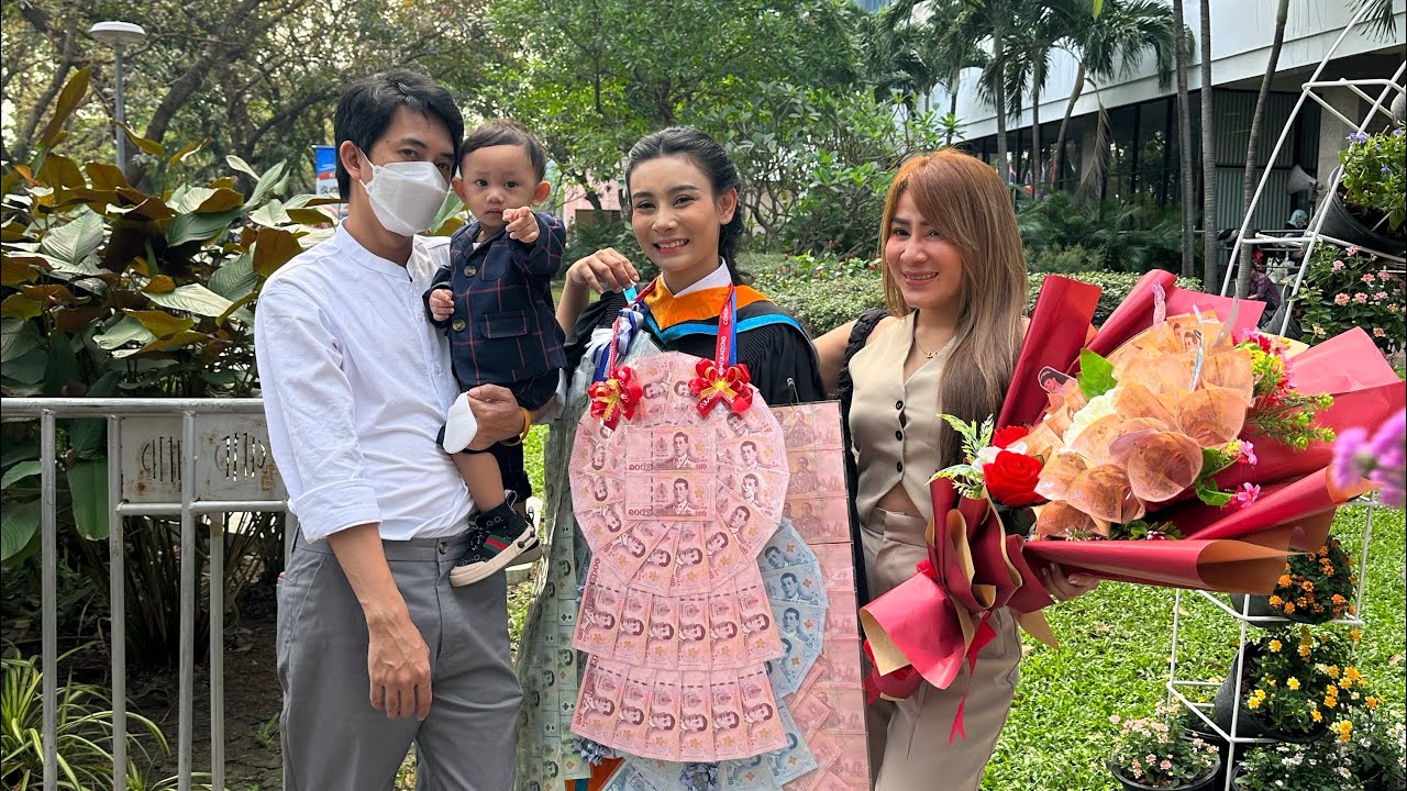 คลิปบรรยากาศงานรับปริญญาน้องฟาง🎓เป็นนางโจ๊กก็จบปริญญาได้ค่ะ😂🤣