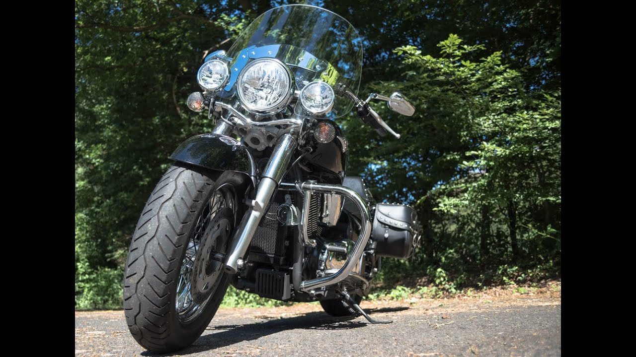 Kawasaki VN 900 Classic Autumn Rideout