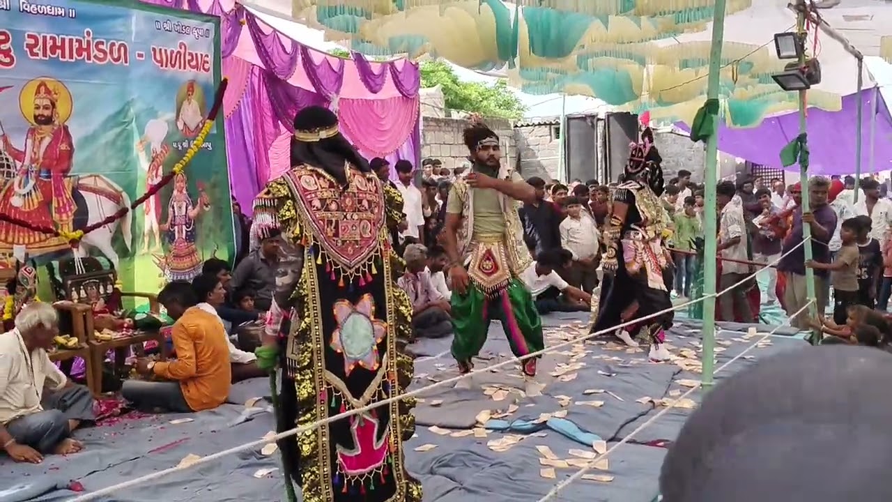 વિહળધામ પાળીયાદ મોટુ રામામંડળ #trending #gujarat #viral #like #song #subscribe 