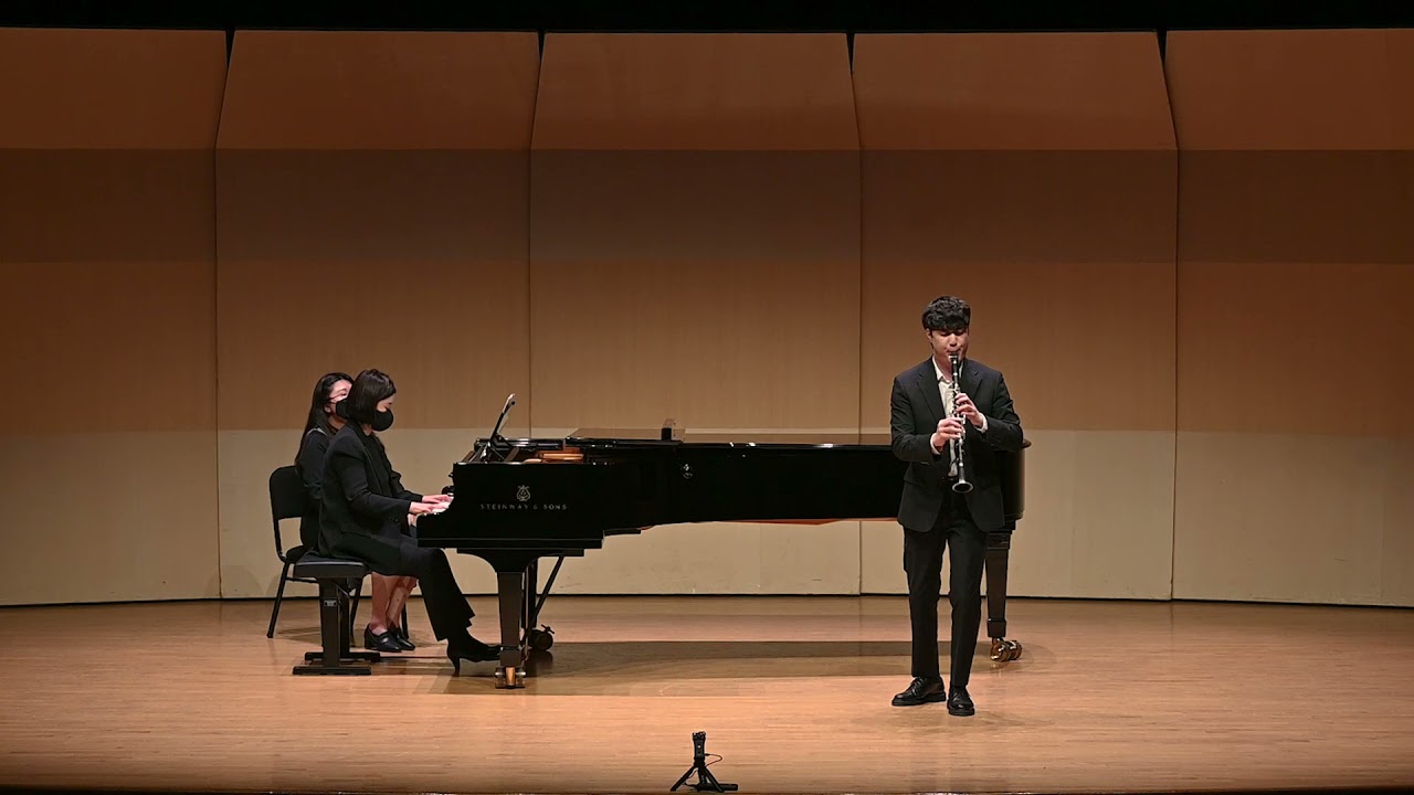 CLARINET CONCERTO by MARTIN ELLERBY