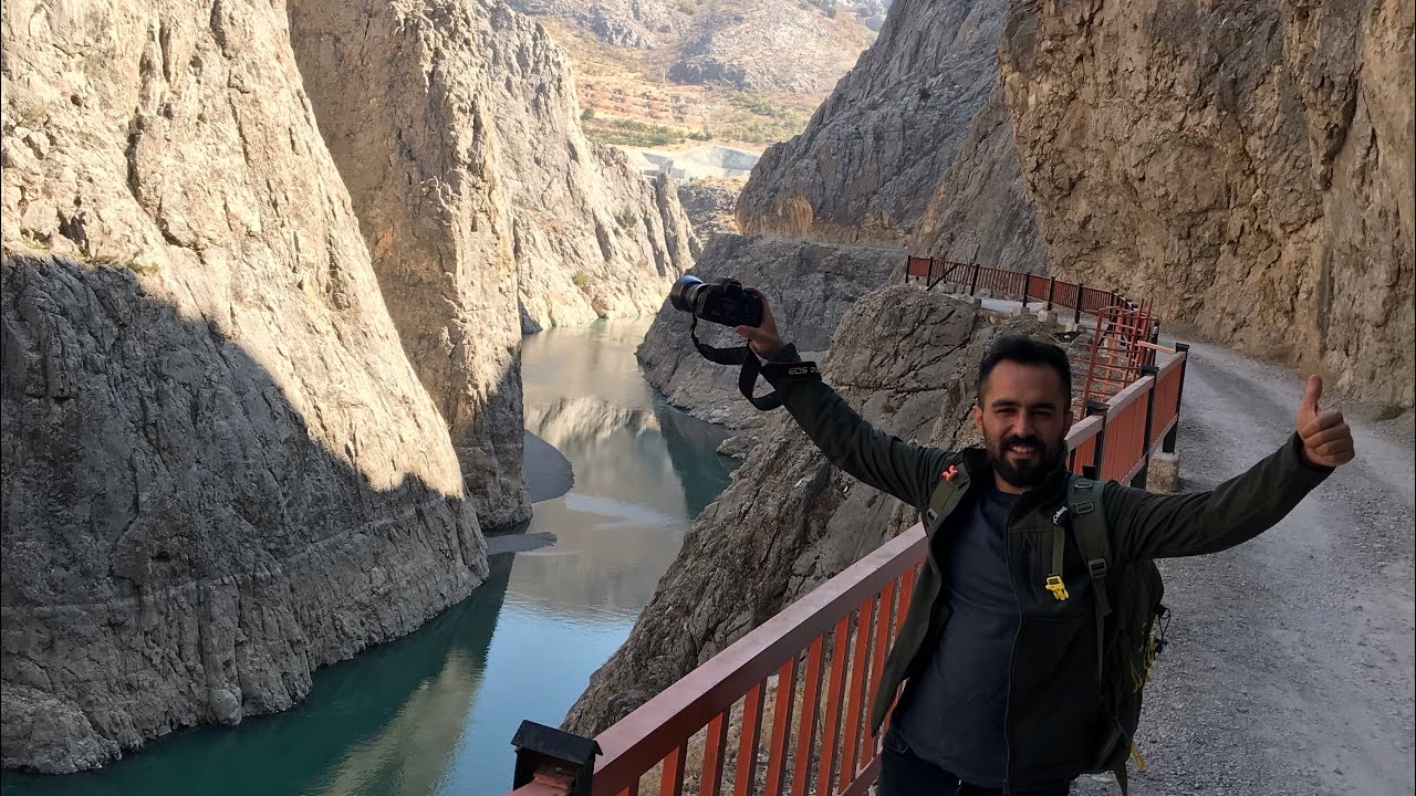 Kemaliye karanlık kanyon / Dünyanın en zorlu yolları /Kemaliye de bir gün / El ile yapılmış tüneller