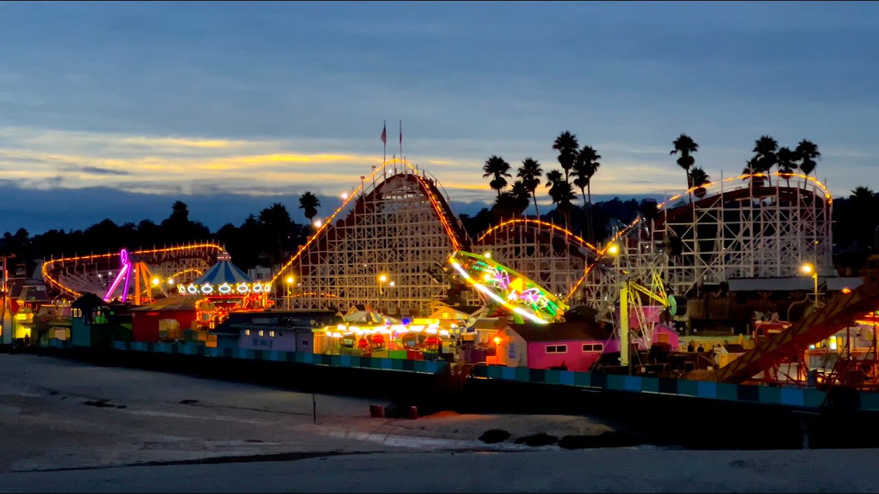 [4KHDR] Santa Cruz Boardwalk at Night