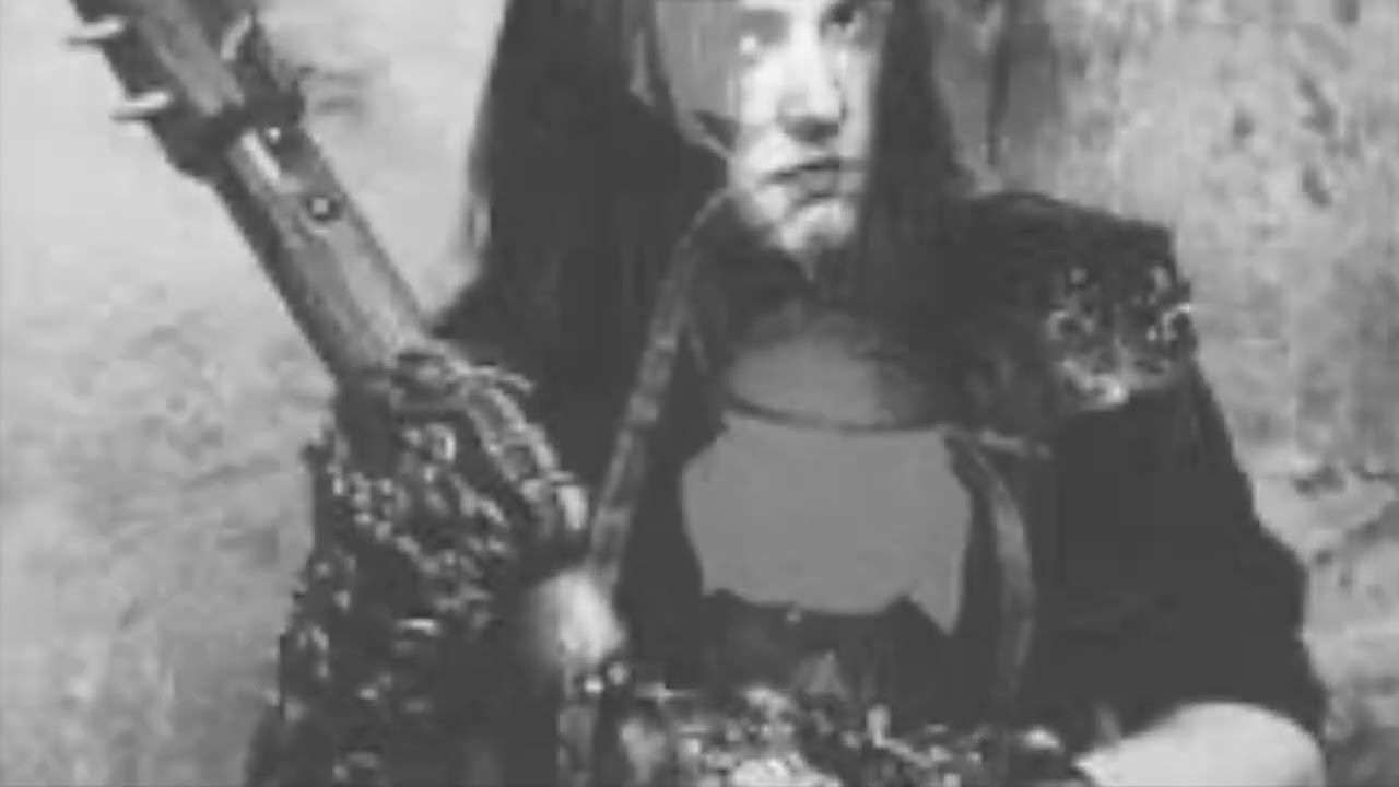 Black metal inner circle