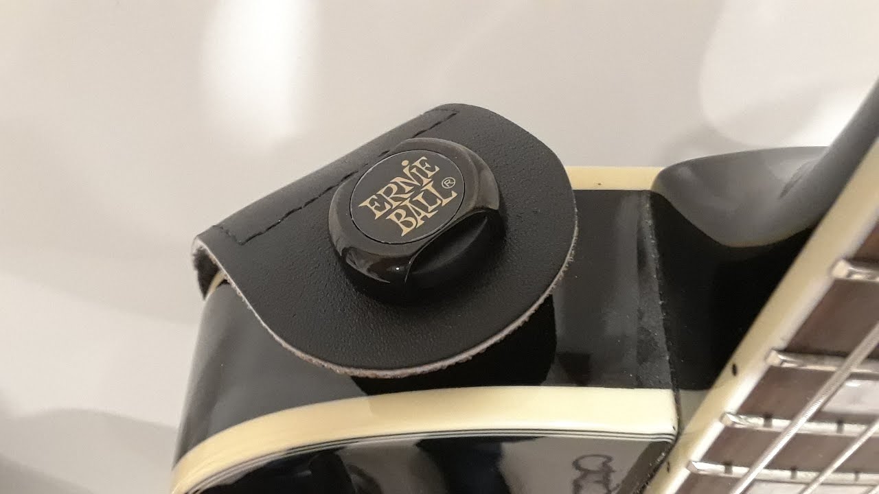 Ernie Ball Strap Lock install on a Epiphone Les Paul Custom guitar