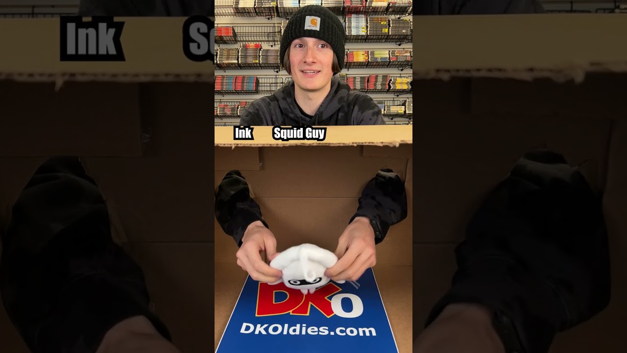 Can Sean Guess These Retro Gaming Items Without Looking?