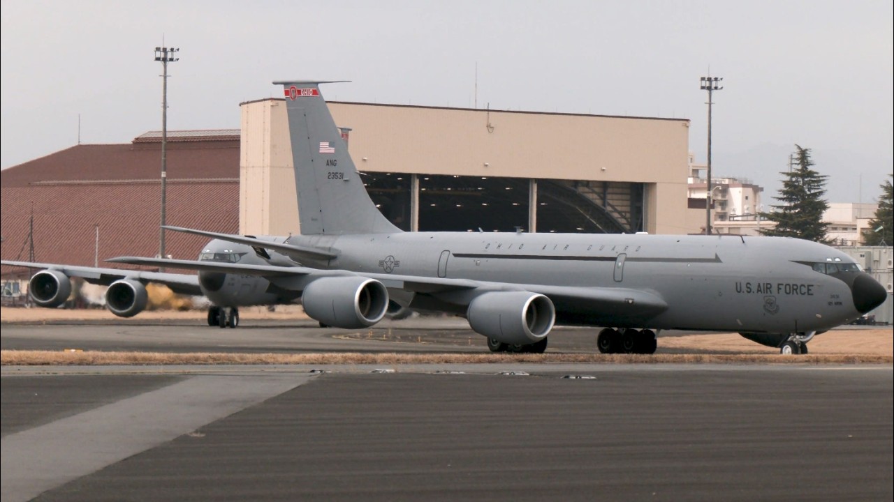 オハイオ州空軍州兵所属の空中給油機KC135が横田基地から2機が離着陸 YOKOTA Stratotanker USAF OHIO Rickenbacker AirNationalGuard