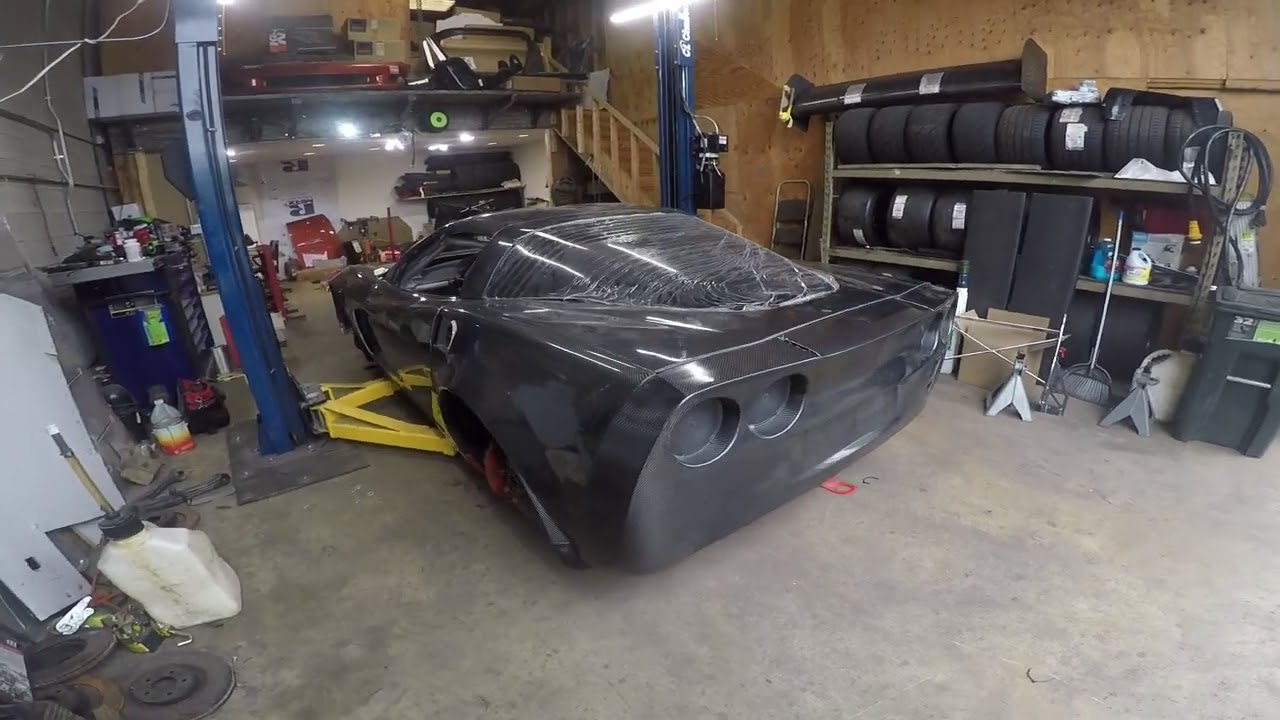 CORVETTE C6 CARBON FIBER HGK RACING