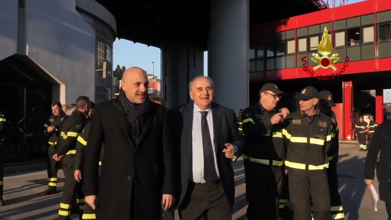 NAPOLI - IL SOTTOSEGRETARIO PRISCO INAUGURA LA NUOVA PALESTRA DEL COMANDO