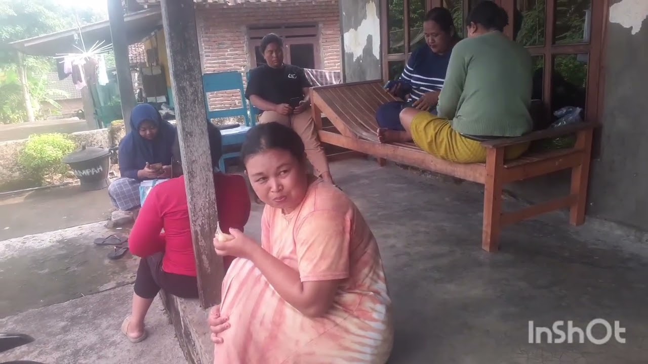 Vlog harian IRT desa//mantai di sore hari di desa