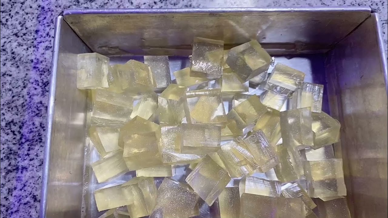 HOW TO MAKE EDIBLE ICE CUBE FOR CAKE THAT ARE NOT MELTING  #Mikurtzel TV