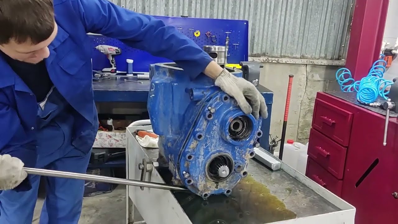 Дефектовка гидравлической коробки Danfoss Sauer Bibus с телескопического погрузчика JCB