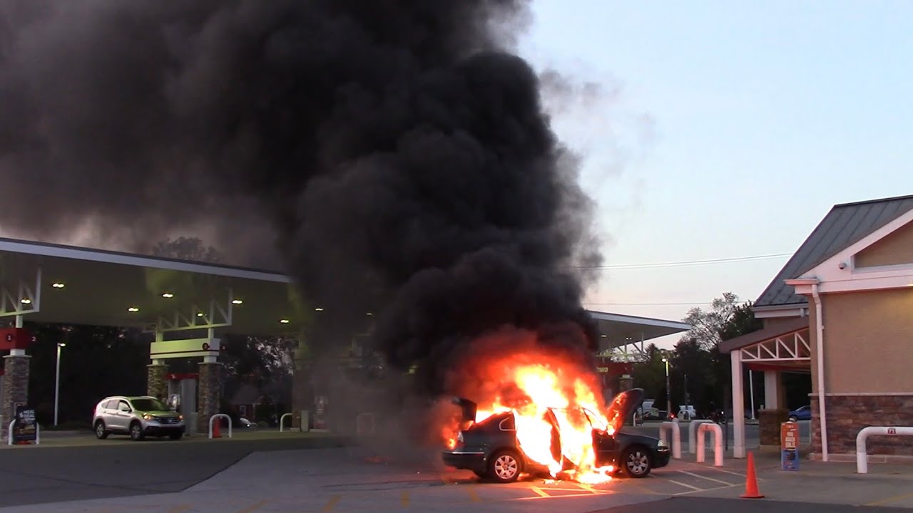 First West Chester Fire Company Working Car Fire Pre arrival 