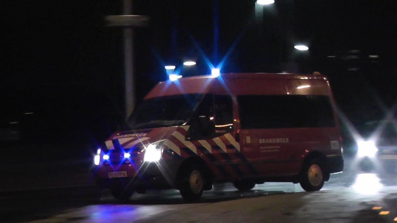 5X Brandweer en 3X Politie met Spoed naar een Grote Woningbrand , Kolfstraat Purmerend