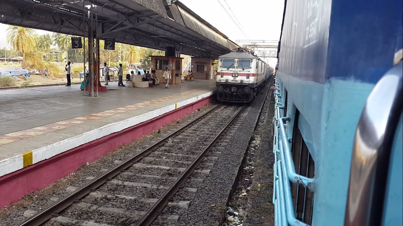 First Ever! 4K Video of Mumbai Rajdhani at Kelve Road!!