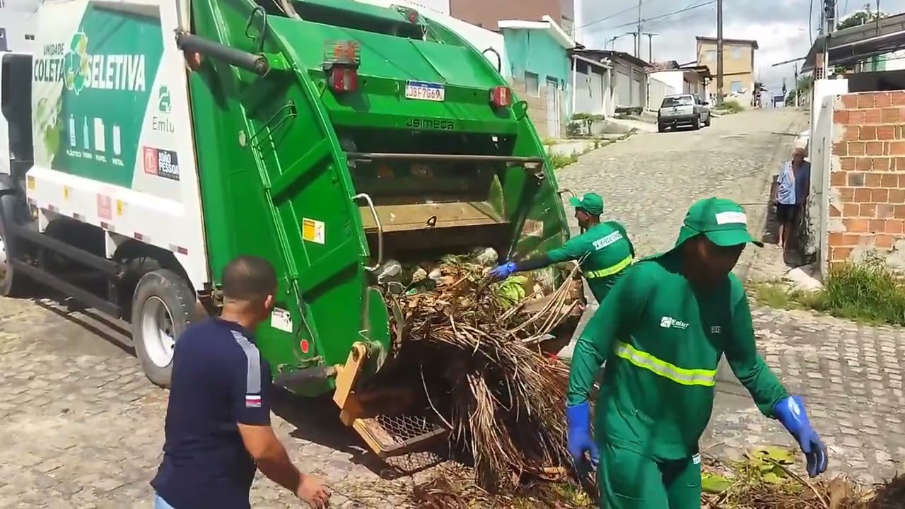 Coletores Trabalhando duro em João Pessoa #2024