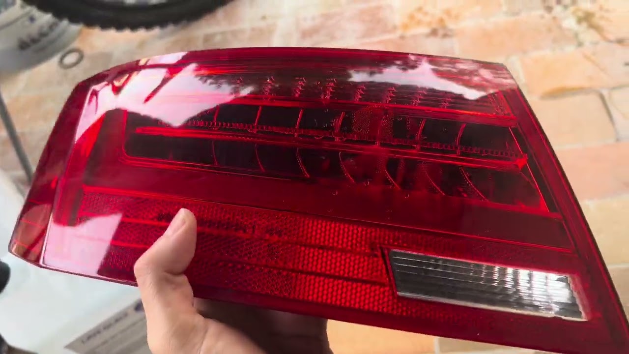 Éliminer l’eau dans un phare Audi A5 : diagnostic, nettoyage & remise en état
