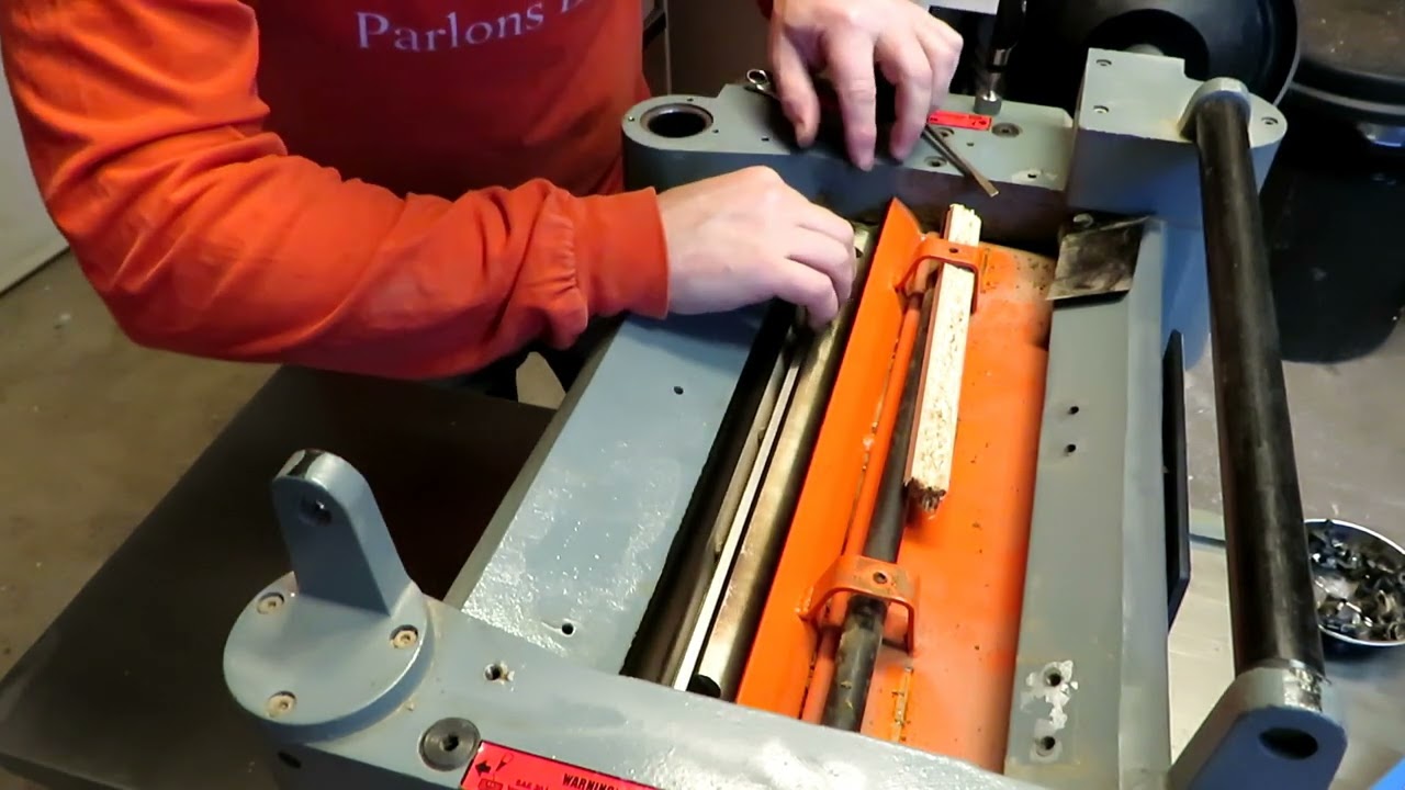 Comment changer les couteaux d'une Raboteuse/Planeur. Parlons bois Ep.328