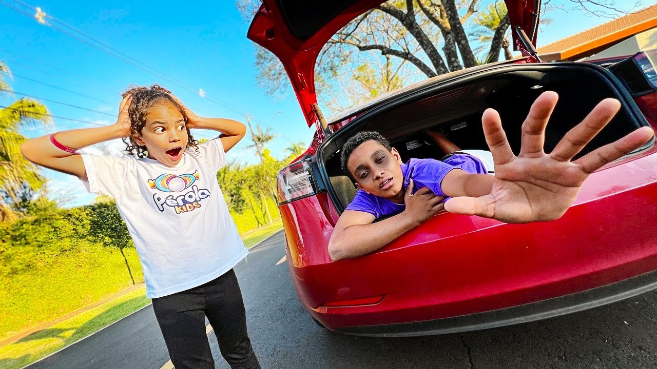 O VALENTÃO ME SEGUIU NO PORTA MALAS DO CARRO 😱