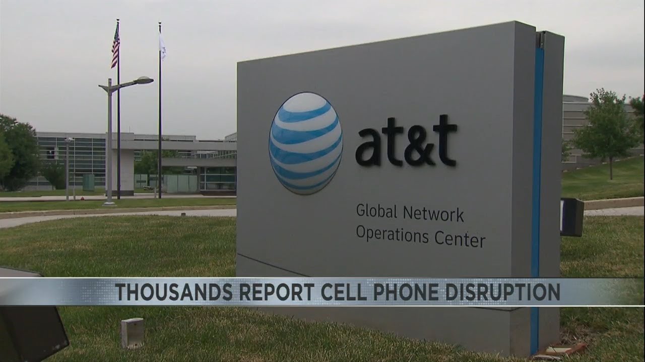 AT&T customers, local 911 centers report service disruptions
